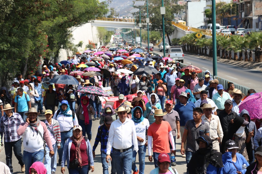 Inicia CNTE paro de labores de 72 horas