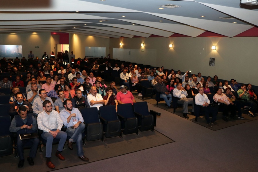 Reconocen a trabajadores de la CEDA