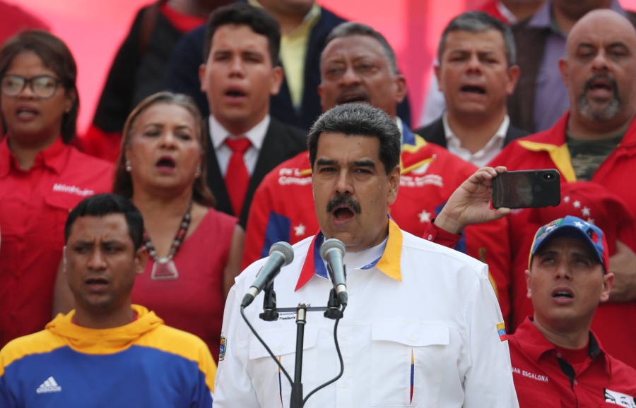 Maduro propone adelantar elecciones de la Asamblea Nacional