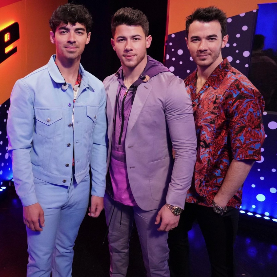 Jonaticas muestran su enojo por precios de boletos de la próxima gira