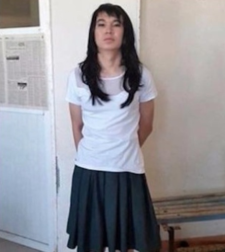 Joven se viste de mujer para ayudar a su novia a pasar examen en Bolivia
