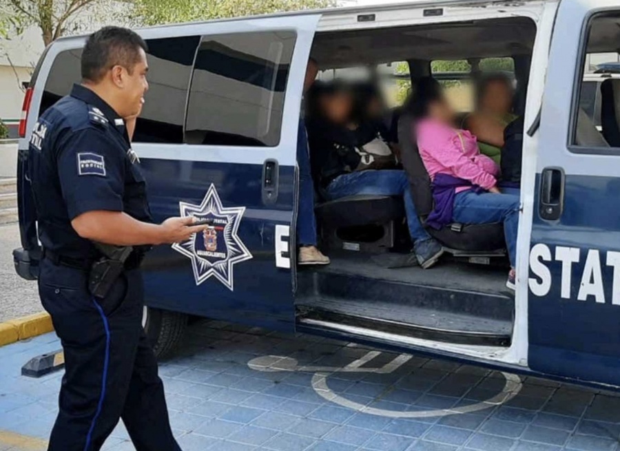 Hallan a 15 migrantes en un Uber de Aguascalientes