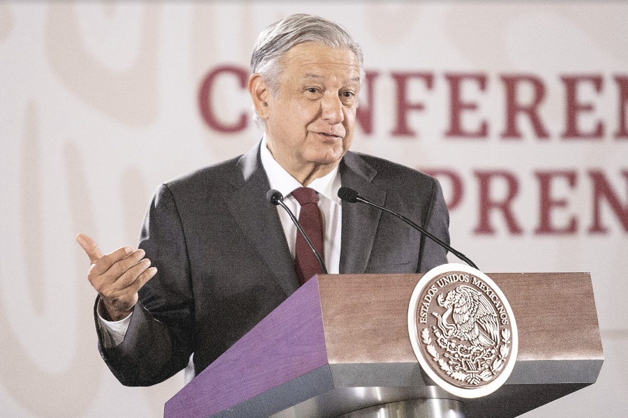 AMLO ofrece disculpa por falta de medicinas