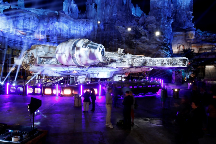 Estrenan nueva sección de ’Star Wars’ en Disney