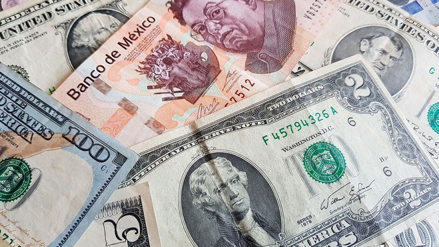 Pierde peso mexicano más de 30 centavos por tema de aranceles