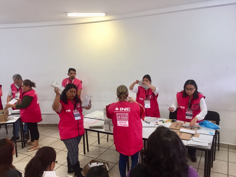 Comienza el conteo de votos de poblanos en el extranjero