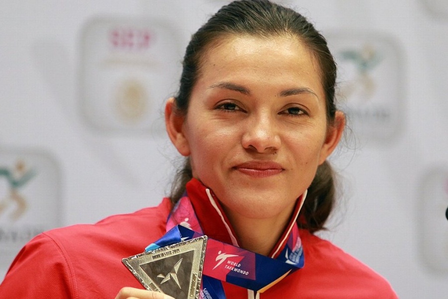 María Espinoza lidera equipo a Grand Prix