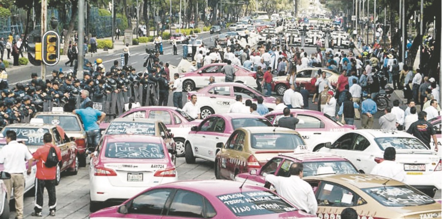 Los Taxistas toman avenidas por Apps