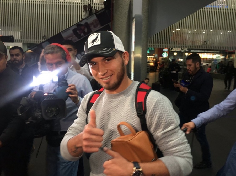 Juan Escobar llega a CDMX para cerrar su fichaje con Cruz Azul