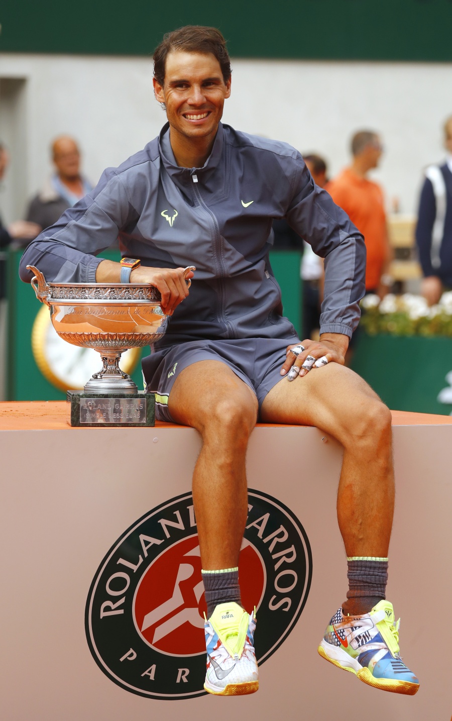 Obtiene Nadal su 12 copa en Roland Garros