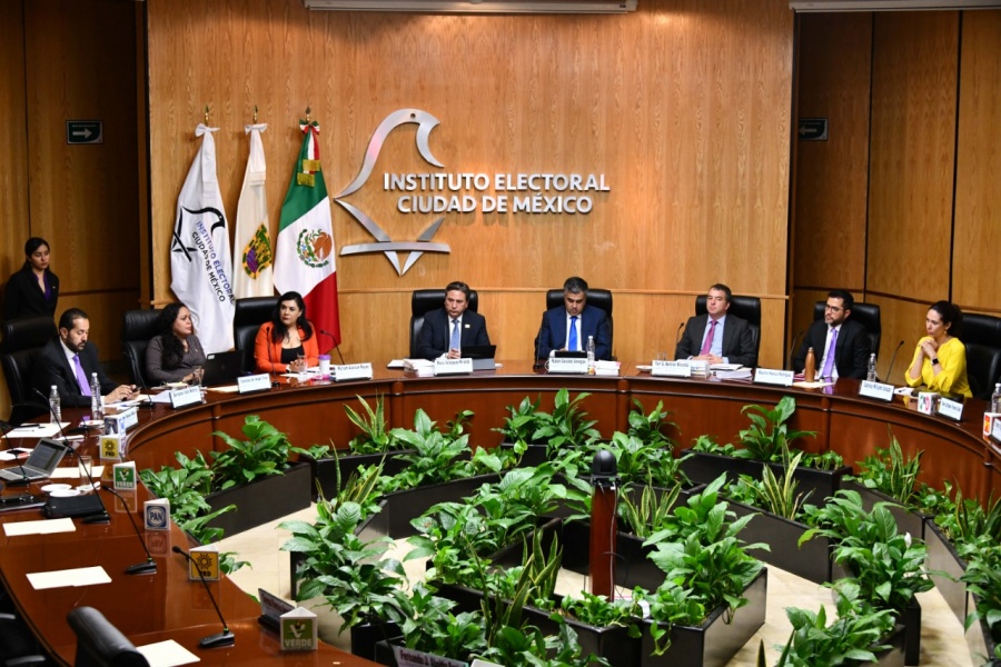 Fortalece el IECM la democracia capitalina con acciones permanentes