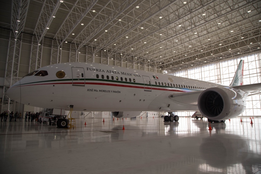 Indica AMLO que recursos del avión presidencial se destinarán para el plan migratorio