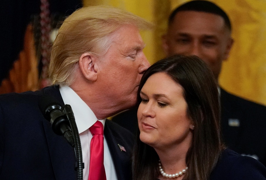 Sarah Sanders, deja de ser vocera de la Casa Blanca