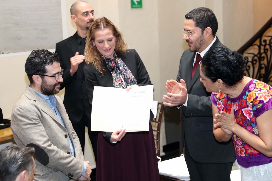Suscriben convenio para la gestión y administración del archivo histórico del Senado