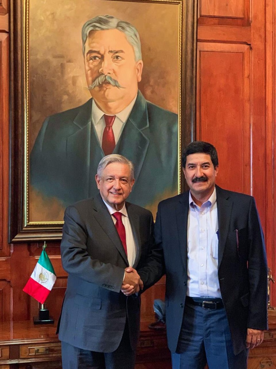 Se reúne AMLO con Corral en Chihuahua