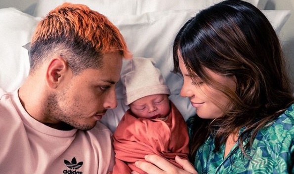 ‘Chicharito’ Hernández presenta a Noah, su primer hijo