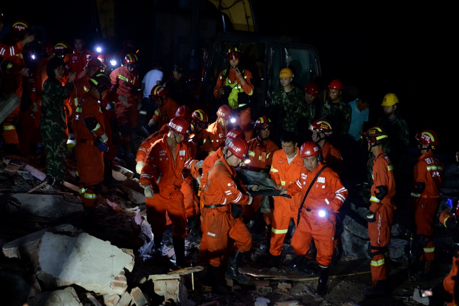 Sismo en China deja 13 personas muertas