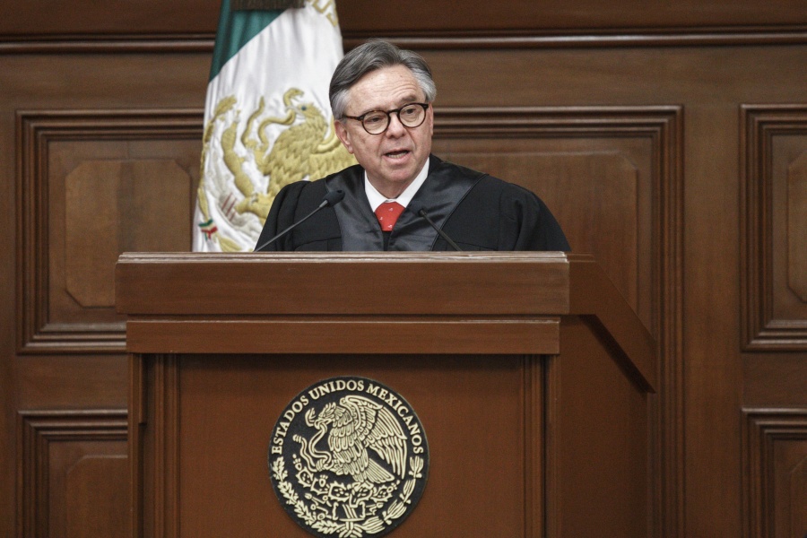 Medina Mora rechaza acusaciones de transferencias de dinero