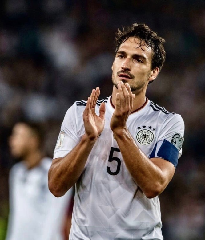 Mats Hummels, regresa al Borussia Dortmund