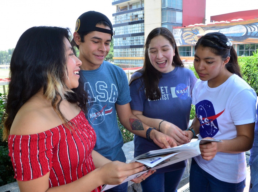 Preparatorianos de la UNAM ganan concurso de la NASA