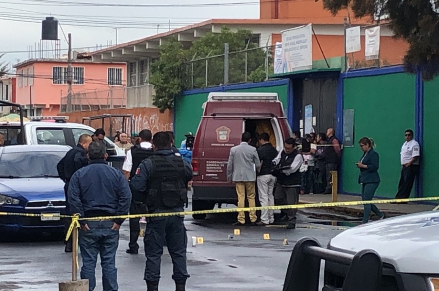 Balacera en escuela de Nezahualcóyotl deja un muerto y un niño herido