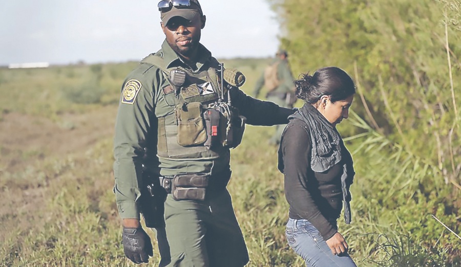 Piden a Tribunal en EU frenar devolución de migrantes