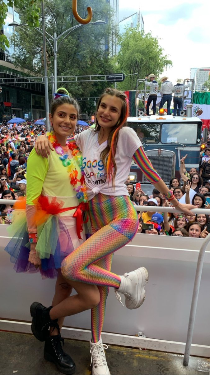 Juliantina presente en la Marcha de Orgullo LGBTTTI