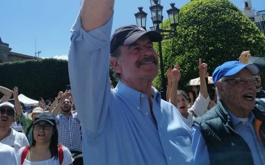 Corren a Vicente Fox de la marcha que convocó contra el gobierno de AMLO