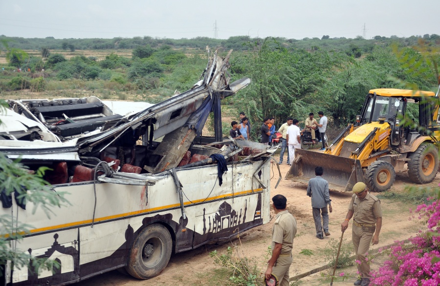 Accidente de tránsito en la India, deja 29 muertos