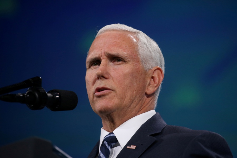 Mike Pence anuncia visita a la frontera con México