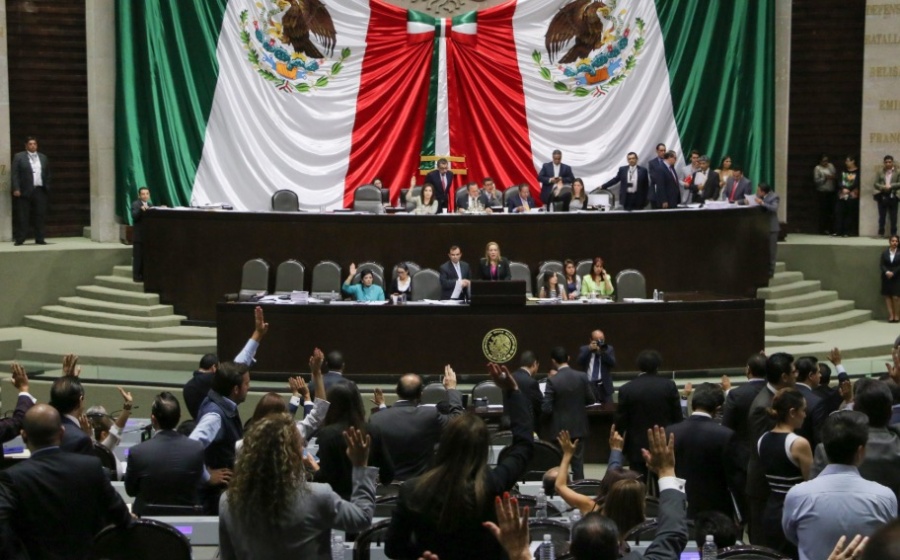 Diputados solicitan destitución de Directora de Hospital