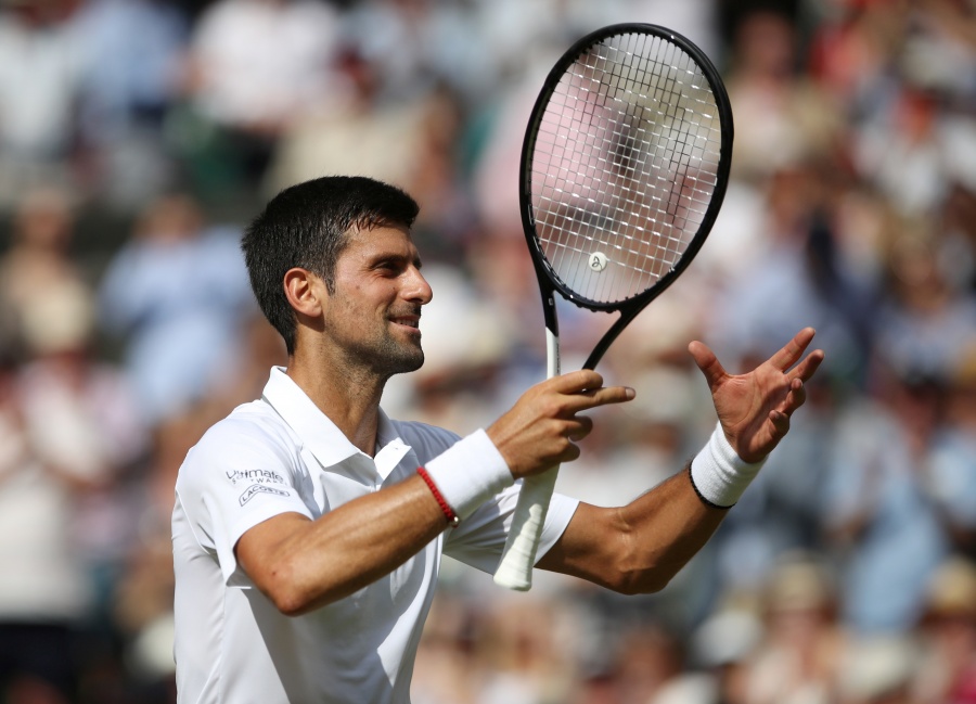 Djokovic supera a Bautista y pasa a la final en Wimbledon