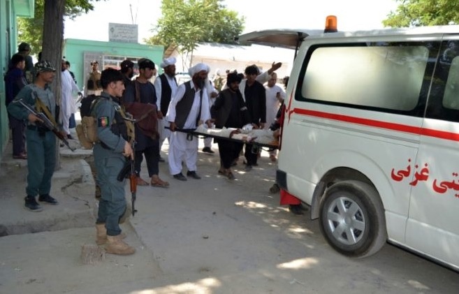 Menor suicida mata a seis personas en una boda en Afganistán