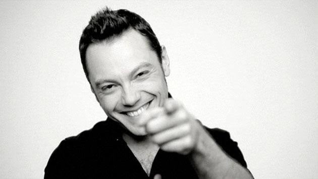 ¡Inesperado! Tiziano Ferro se casa con su novio Víctor Allen