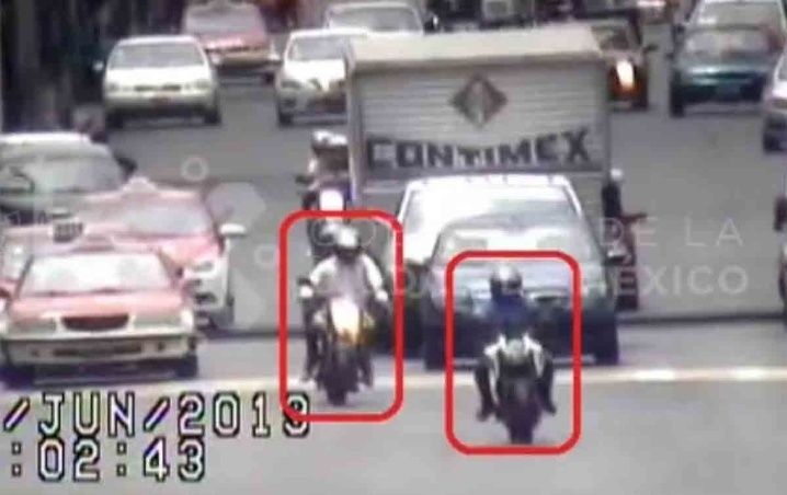 VIDEO: Persiguen y detienen a ladrones motociclistas en Iztacalco