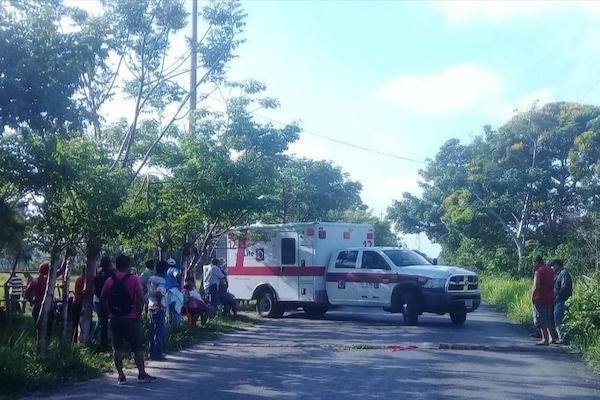 Bloquean campos petroleros en Tabasco