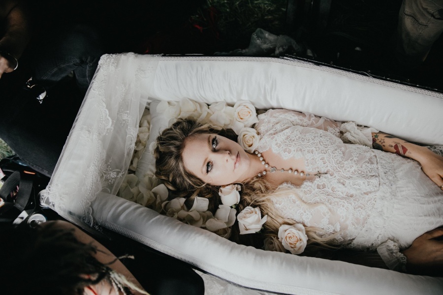 Avril Lavigne regresa con