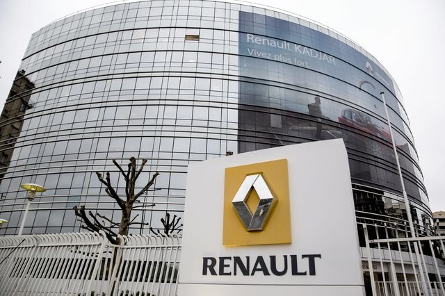 Renault confía en nuevos modelos para suavizar declive en ventas