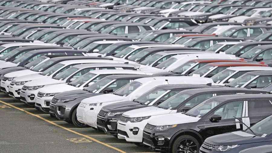 Sigue a pique venta de autos, ni con crédito los compran