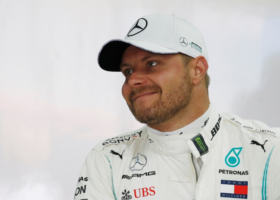 Valtteri Bottas, con los ojos en Ferrari si deja Mercedes