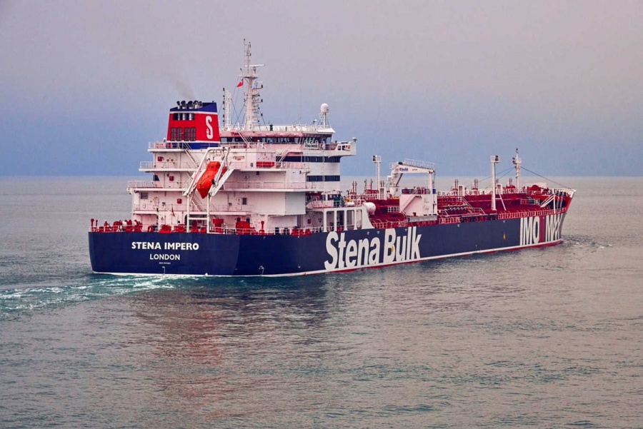 Irán anuncia captura de petrolero británico en Ormuz