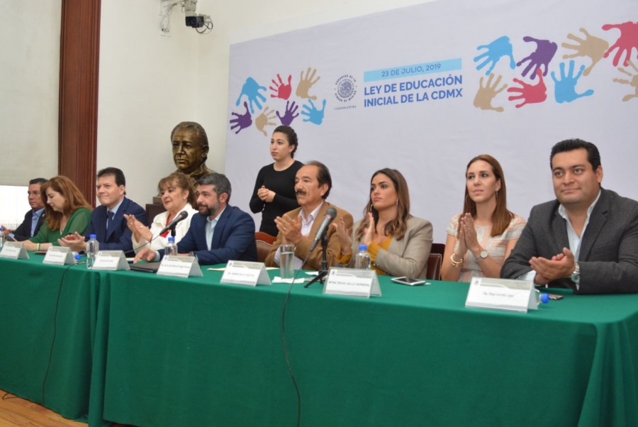 Busca Congreso CDMX innovar en educación inicial; presentan ley inédita