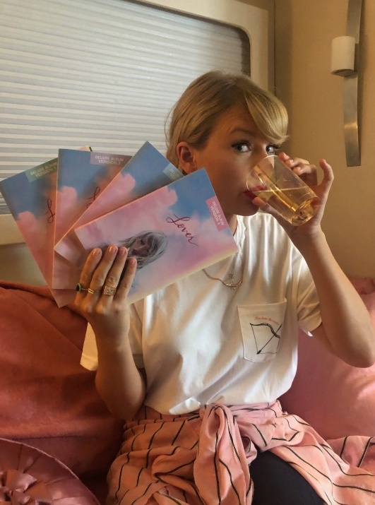 Taylor Swift, lanza avance de The Archer