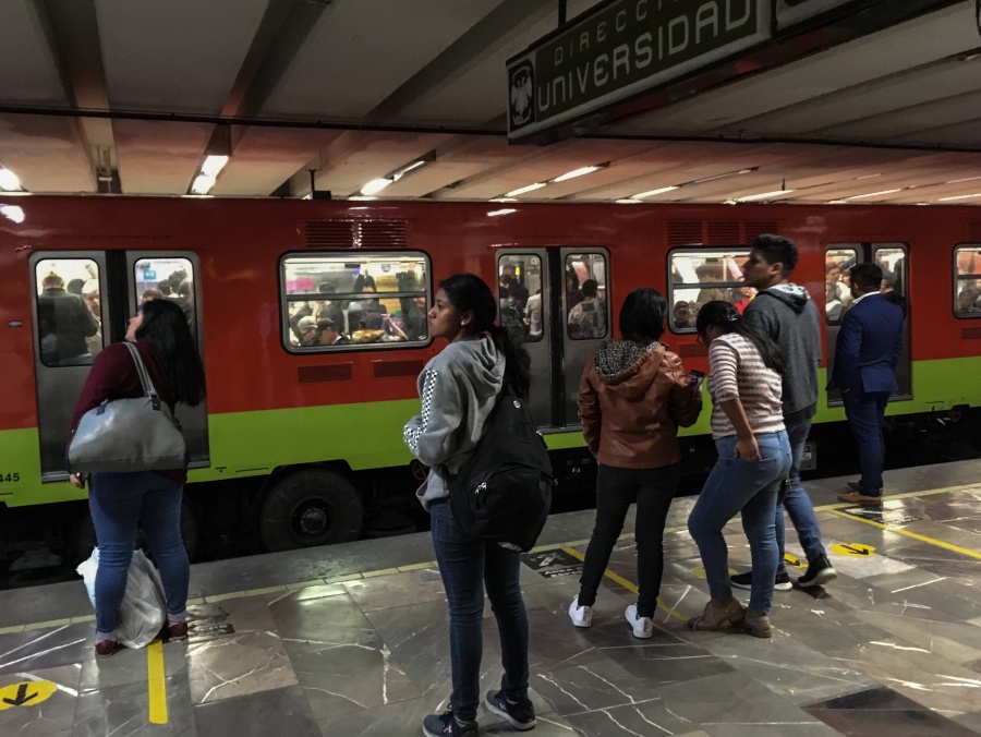 Por lluvia, Metro implementa marcha lenta en cinco líneas