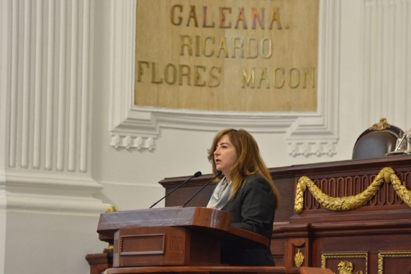 Gabriela Salido recorre asentamiento irregular en límites de Miguel Hidalgo y Azcapotzalco