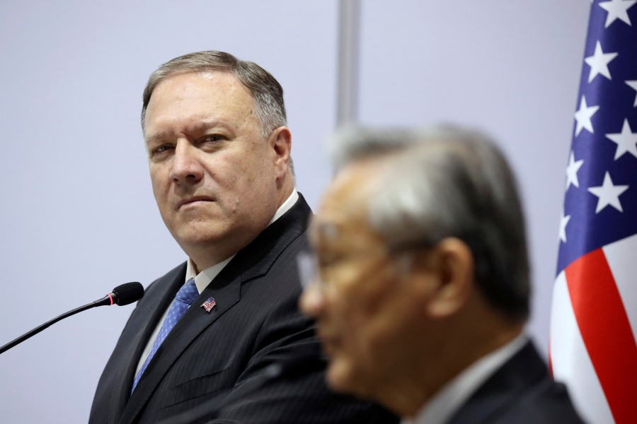 Pompeo critica a China tras reunión con su homólogo en Bangkok