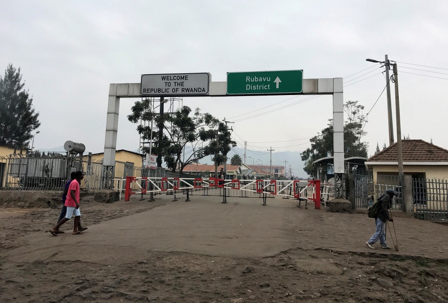 Ruanda cierra su frontera por temor a contagios de ébola