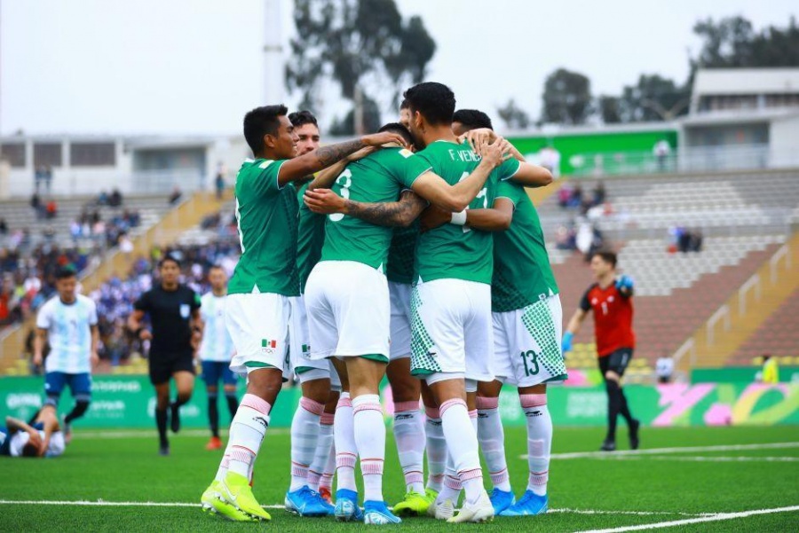 México, líder de grupo en futbol, al vencer a la selección Argentina en los Panamericanos 2019