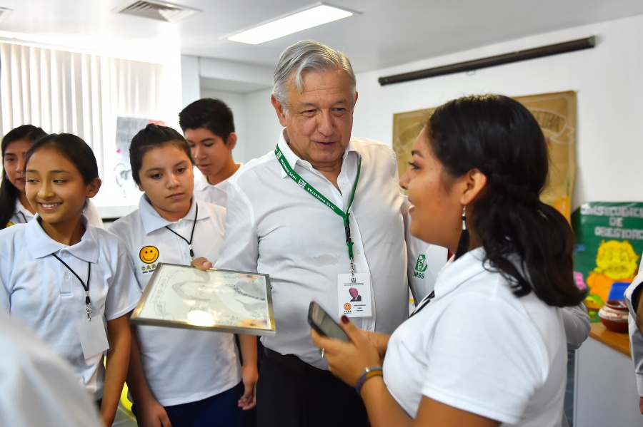 Anuncia AMLO incremento de 40 mil mdp al Sector Salud en 2020