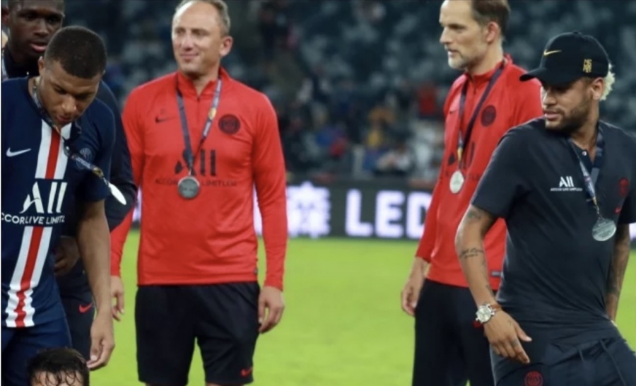 Mbappé corre a Neymar de la celebración del PSG